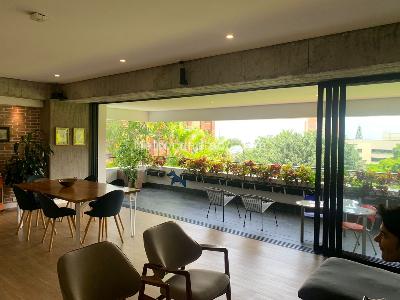 Apartamento de 3 alcobas en venta en El Poblado, Medellín, 180 m² · foto 3 de 13