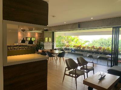 Apartamento de 3 alcobas en venta en El Poblado, Medellín, 180 m² · foto 5 de 13