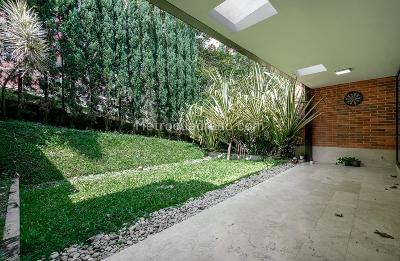 Casa de 3 alcobas en venta en El Poblado, Medellín, 195 m² · foto 14 de 15