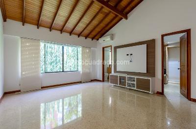 Casa de 3 alcobas en venta en El Poblado, Medellín, 195 m² · foto 6 de 15