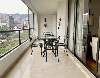Apartamento de 3 alcobas en venta en El Poblado, Medellín, 296 m² · foto 12 de 12