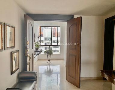 Apartamento de 3 alcobas en venta en El Poblado, Medellín, 296 m² · foto 6 de 12