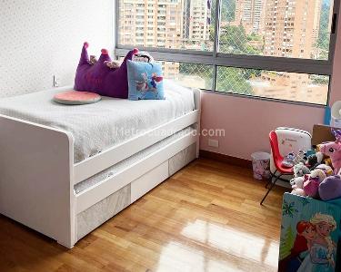 Apartamento de 3 alcobas en venta en El Poblado, Medellín, 212 m² · foto 11 de 13