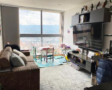 Apartamento de 3 alcobas en venta en El Poblado, Medellín, 212 m² · foto 8 de 13