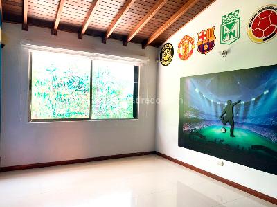 Casa de 3 alcobas en venta en Envigado, Envigado, 180 m² · foto 13 de 19