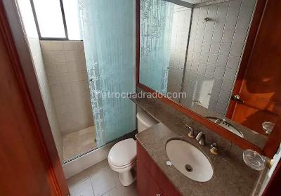 Apartamento en venta en El Poblado, Medellín · foto 13 de 14
