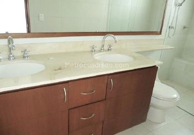 Apartamento en venta en El Poblado, Medellín · foto 14 de 14