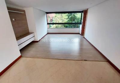 Apartamento en venta en El Poblado, Medellín · foto 5 de 14