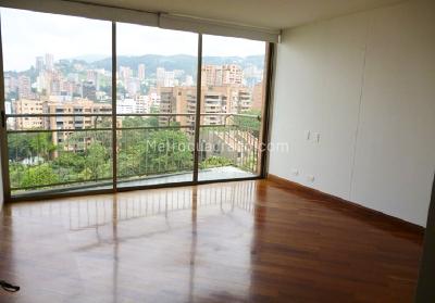 Apartamento en venta en El Poblado, Medellín · foto 6 de 14