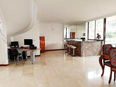 Apartamento de 4 alcobas en venta en El Poblado, Medellín, 400 m² · foto 2 de 20