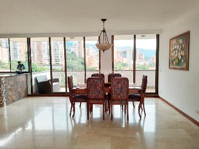 Apartamento de 4 alcobas en venta en El Poblado, Medellín, 400 m² · foto 4 de 20