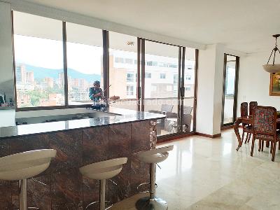 Apartamento de 4 alcobas en venta en El Poblado, Medellín, 400 m² · foto 5 de 20