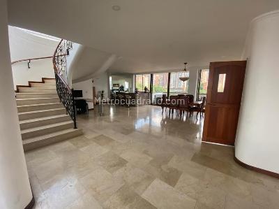 Apartamento de 4 alcobas en venta en El Poblado, Medellín, 400 m² · foto 6 de 20