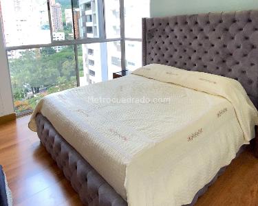 Apartamento de 3 alcobas en venta en El Poblado, Medellín, 137 m² · foto 10 de 17