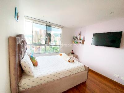 Apartamento de 3 alcobas en venta en El Poblado, Medellín, 137 m² · foto 13 de 17