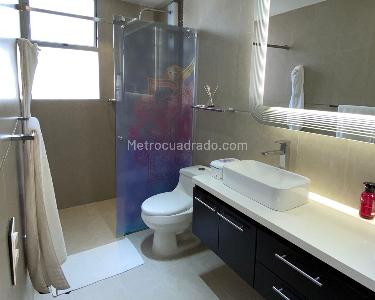 Apartamento de 3 alcobas en venta en El Poblado, Medellín, 137 m² · foto 17 de 17