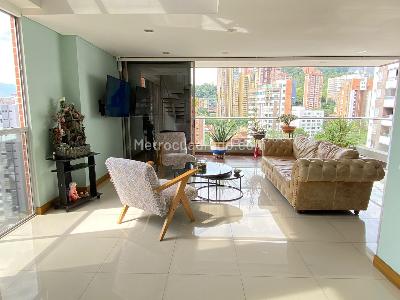 Apartamento de 3 alcobas en venta en El Poblado, Medellín, 137 m² · foto 2 de 17