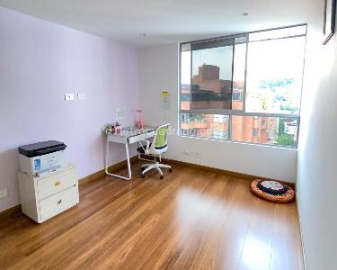 Apartamento de 3 alcobas en venta en El Poblado, Medellín, 137 m² · foto 9 de 17