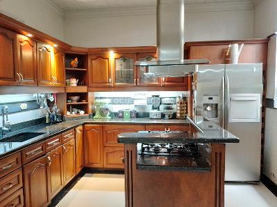 Casa de 5 alcobas en venta en El Poblado, Medellín, 400 m² · foto 4 de 19