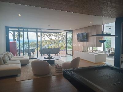 Casa de 3 alcobas en venta en Envigado, Envigado, 536 m² · foto 2 de 20