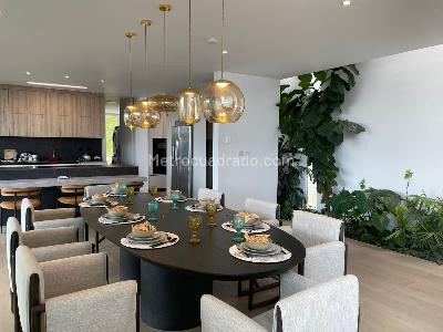 Casa de 3 alcobas en venta en Envigado, Envigado, 536 m² · foto 4 de 19