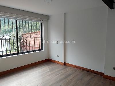 Casa de 3 alcobas en venta en El Poblado, Medellín, 243 m² · foto 8 de 14