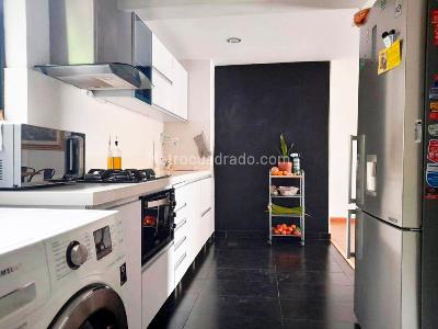 Apartamento en venta en El Poblado, Medellín · foto 4 de 12