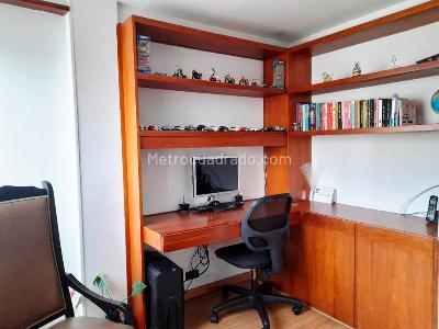 Apartamento en venta en El Poblado, Medellín · foto 5 de 12