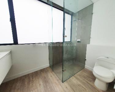 Apartamento en arriendo en El Poblado, Medellín · foto 15 de 17