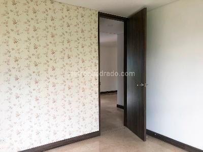 Apartamento en venta en El Poblado, Medellín · foto 10 de 17