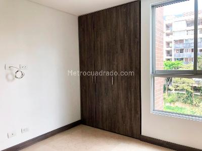 Apartamento en venta en El Poblado, Medellín · foto 11 de 17