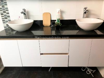 Apartamento en venta en El Poblado, Medellín · foto 16 de 17