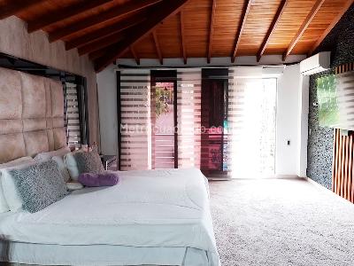 Casa de 4 alcobas en venta en El Poblado, Medellín, 536 m² · foto 15 de 20