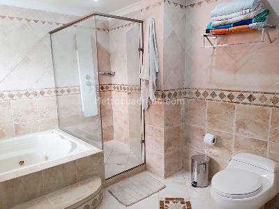 Casa de 4 alcobas en venta en El Poblado, Medellín, 536 m² · foto 18 de 20