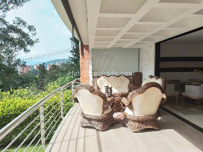 Casa de 4 alcobas en venta en El Poblado, Medellín, 536 m² · foto 19 de 20