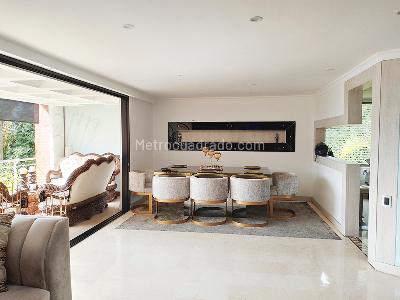 Casa de 4 alcobas en venta en El Poblado, Medellín, 536 m² · foto 4 de 20