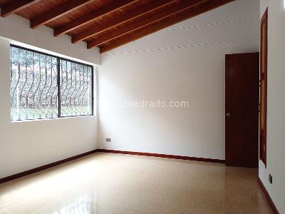 Casa de 4 alcobas en venta en Envigado, Envigado, 204 m² · foto 10 de 20