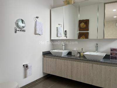 Apartamento en venta en Envigado, Envigado · foto 14 de 16