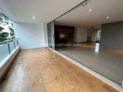 Apartamento de 3 alcobas en venta en El Poblado, Medellín, 223 m² · foto 15 de 15