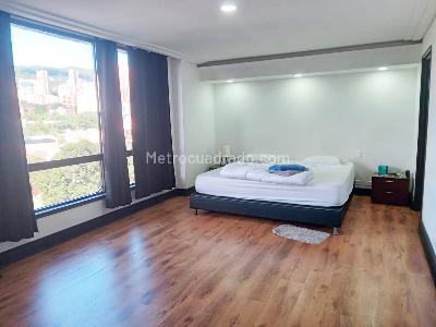 Apartamento de 3 alcobas en venta en El Poblado, Medellín, 230 m² · foto 12 de 19
