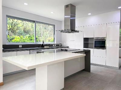 Casa de 4 alcobas en venta en Llanogrande, Rionegro, 410 m² · foto 3 de 18