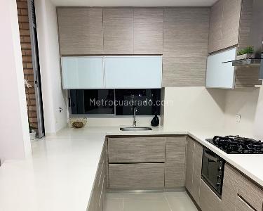 Apartamento de 3 alcobas en venta en La Florida, Medellín, 153 m² · foto 6 de 16