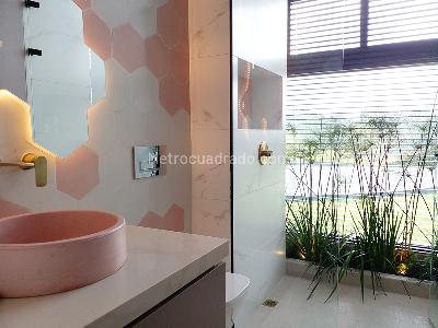 Casa de 3 alcobas en venta en Envigado, Envigado, 388 m² · foto 17 de 19