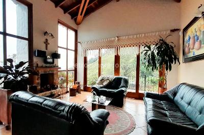 Casa en arriendo en Envigado, Envigado · foto 2 de 15