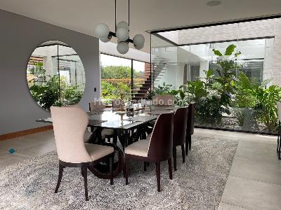Casa de 5 alcobas en venta en Llanogrande, Rionegro, 800 m² · foto 2 de 18
