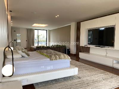 Casa de 5 alcobas en venta en Llanogrande, Rionegro, 800 m² · foto 6 de 18