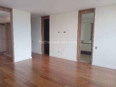Apartamento de 3 alcobas en venta en El Poblado, Medellín, 205 m² · foto 11 de 17