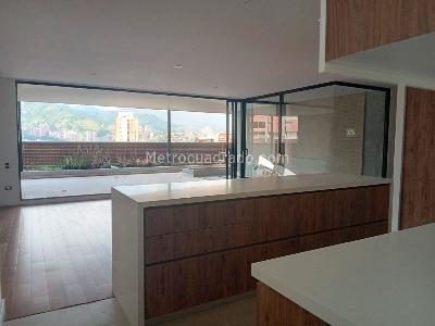 Apartamento de 3 alcobas en venta en El Poblado, Medellín, 205 m² · foto 7 de 17