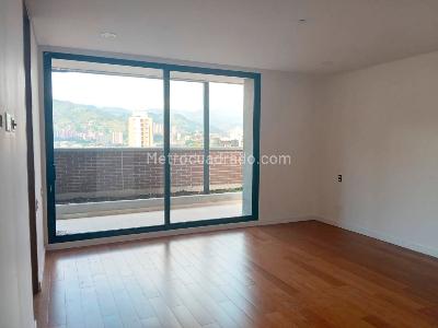Apartamento de 3 alcobas en venta en El Poblado, Medellín, 205 m² · foto 9 de 17