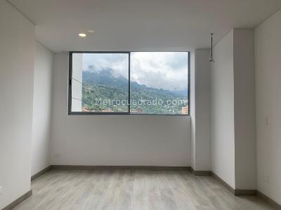 Apartamento de 3 alcobas en venta en Envigado, Envigado, 207 m² · foto 13 de 17